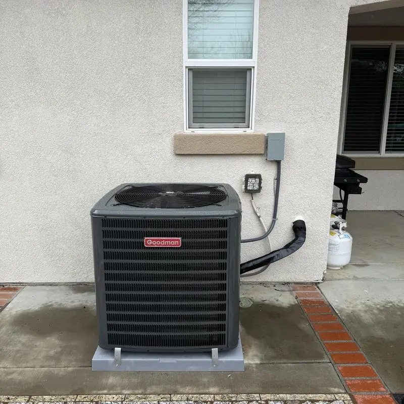Goodman 4 ton R32 air conditioner on concrete pad