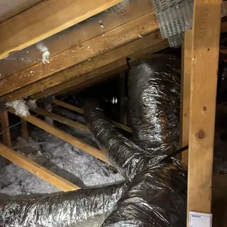 R6 insulated flexible ductwork in attic space