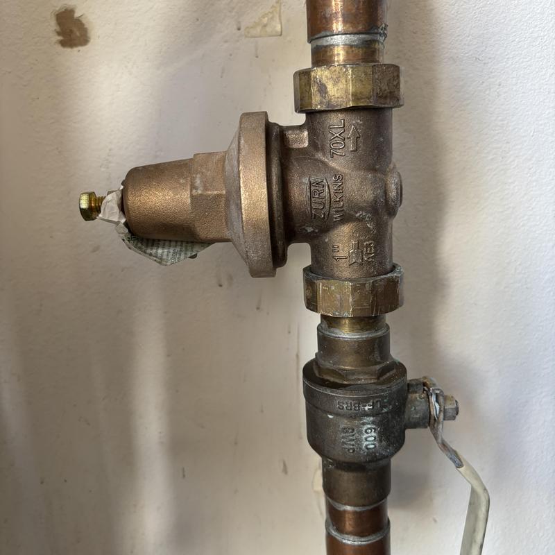 1-inch pressure reducing valve on copper pipe