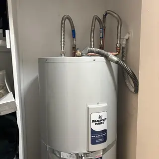 Bradford White 40-gallon electric water heater with flex T&P line